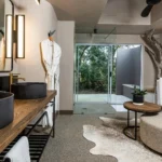 Luxury Suite Bathroom