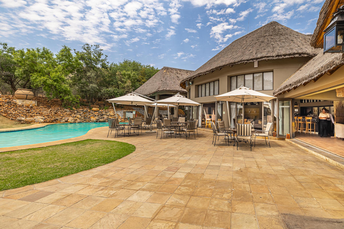 Pool and main area 1