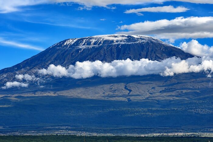 4-Day Tsavo East and West with Amboseli Safari